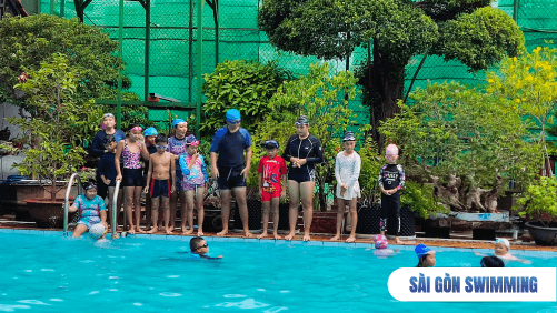 Dạy bơi kèm nhóm dành cho trẻ em ở Quận Tân Phú